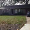 This is a nice ranch style single family home. You have 3 bedrooms, 1  bathroom offer House For Rent
