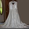 Wedding Gown * Never Used * offer Clothes