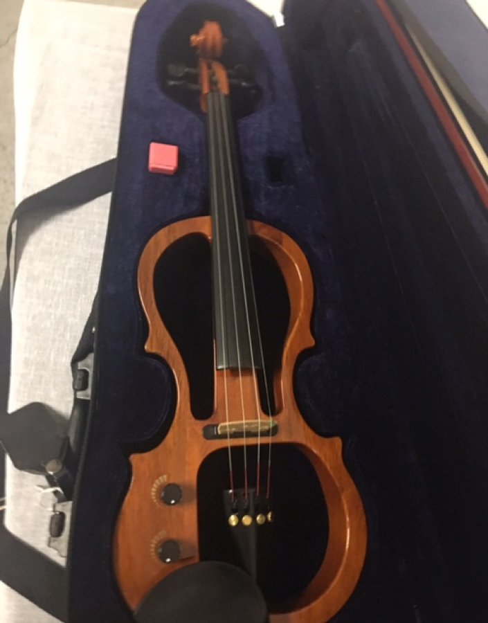 Gently used Oak frame Full size Electric Violin 4/4 by Carlo Robelli