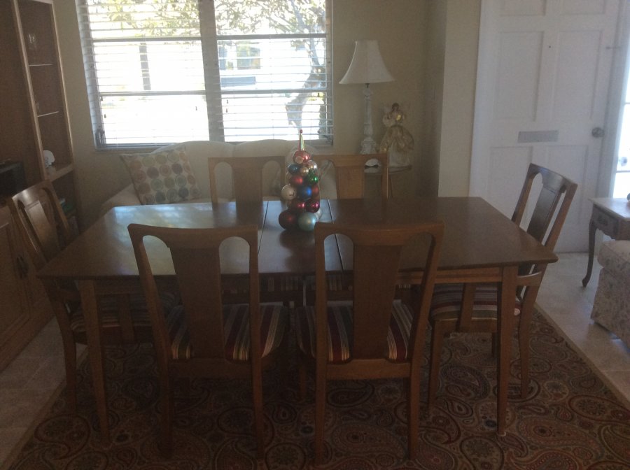 Dinning set Table and 6 chairs Florida Classifieds 34285 1022 Beach