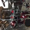 Red lacquer drum set