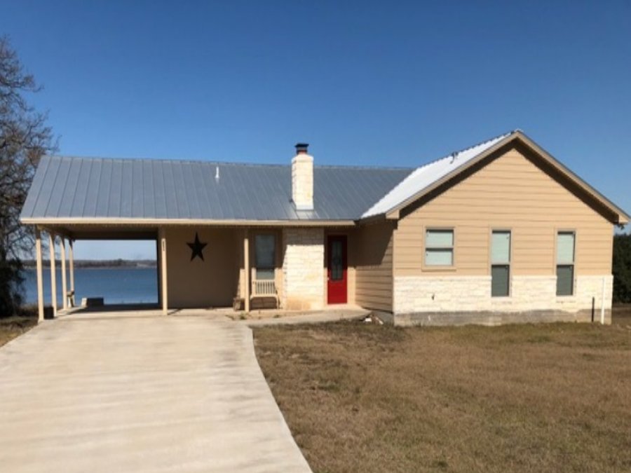 Lake Limestone, TX Fantastic Waterfront Home on 1.86 Acres with