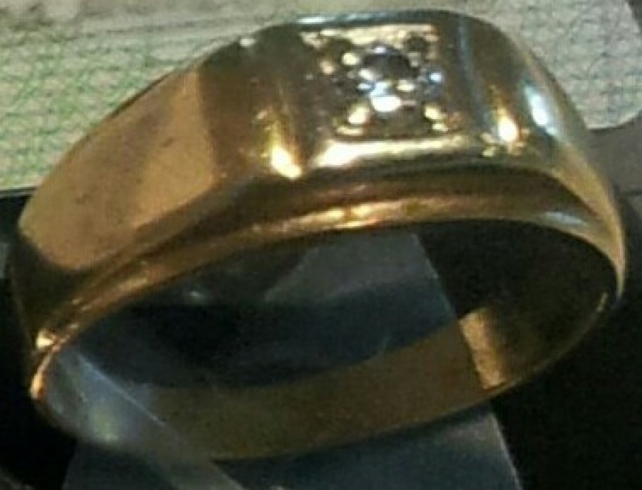 Lost Men's Gold and diamond Ring Ontario Classifieds K1C 2Y7 Ottawa
