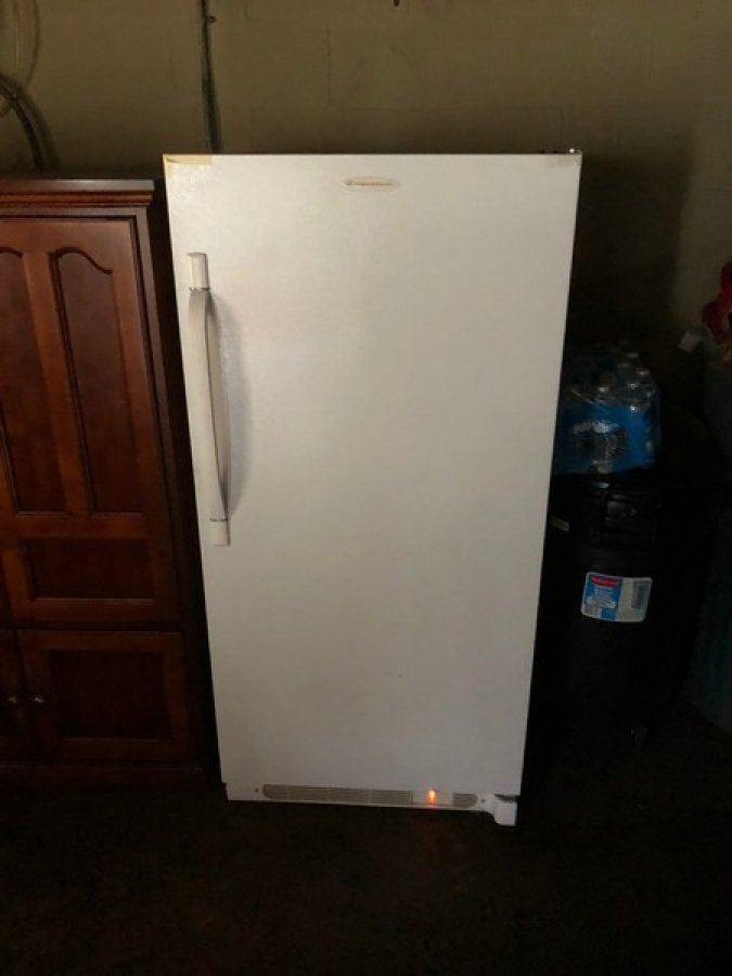 full-size-upright-freezer-louisville-classifieds-40220-225