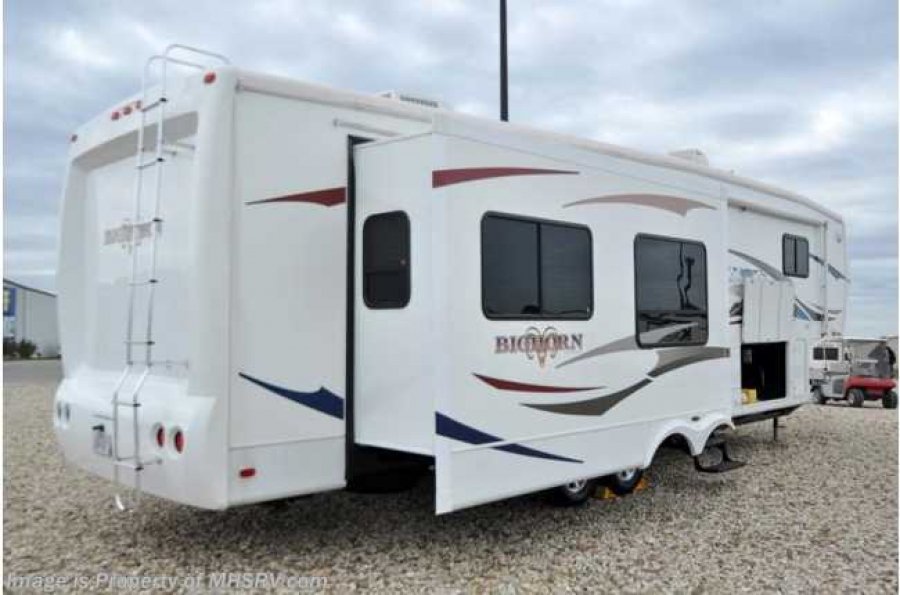 2007 Big Horn 5th wheel 37' with hitch | Toledo Classifieds 43528