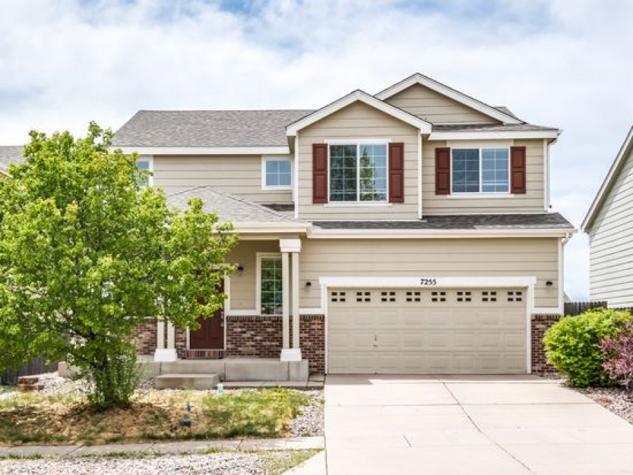 single family 3 bed, 3 bath home in the powers corridor. Colorado