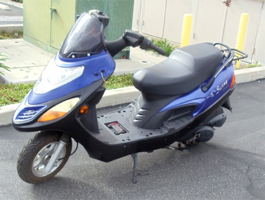 sunny 150cc motor scooter | Illinois Classifieds 61350 | Motorcycle