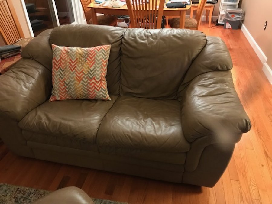 Leather living room set | Worcester Classifieds 02038 Franklin | Home
