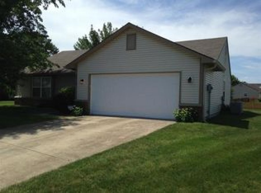 Your dream home awaits!This 3 bdrm 2ba home Indianapolis Classifieds