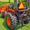 Kubota B2650 HST tractor with loader