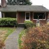 Grandma's 3 Bedroom/ 1 Bath Home Across from Beautiful City Park   offer House For Rent