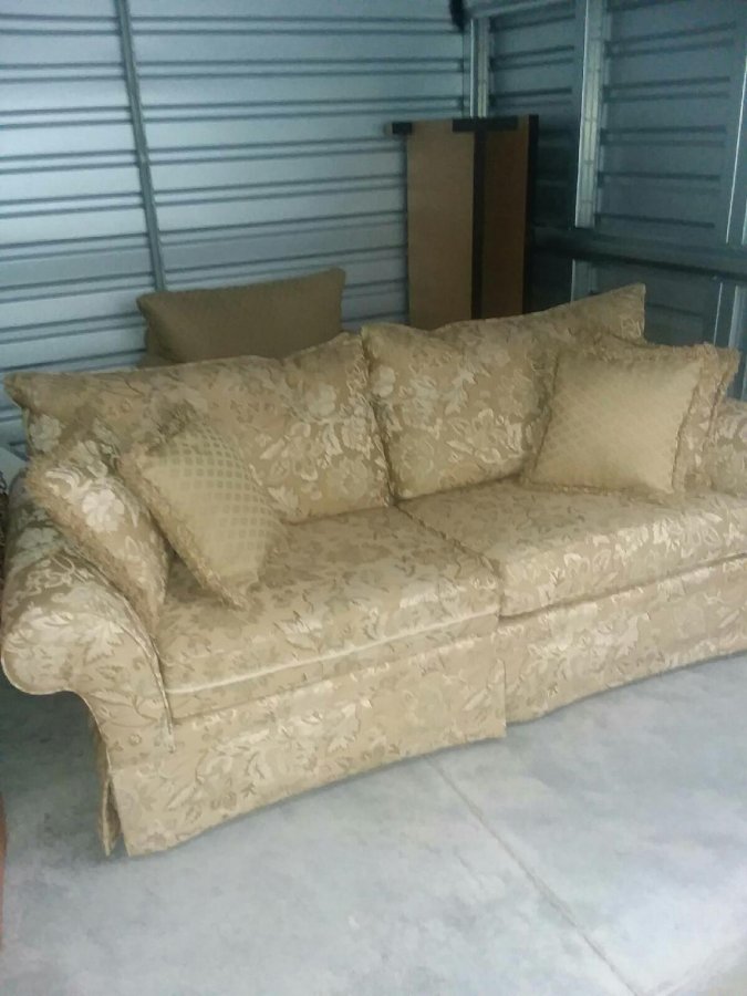 Brand new furniture never been use.I don't want to trash it.i South Carolina Classifieds 29732