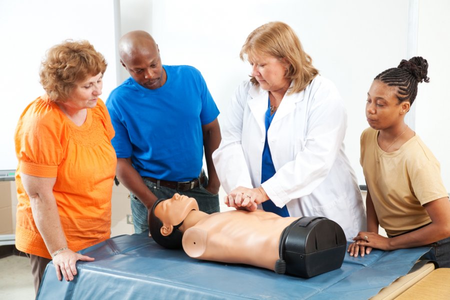 AHA Basic life support (BLSAED)/CPR Riverside Classifieds 92503