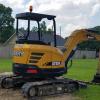 FOR RENT 1 TON MINI EXCAVATOR / SE RENTA MINI EXCAVADORA DE UNA TONELADA 