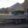 Boston Whaler 17 ft center console