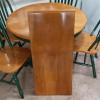 Beautiful Oak Dining Room Table W/Chairs & Leaf