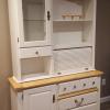 Kitchen set with cabinet and hutch