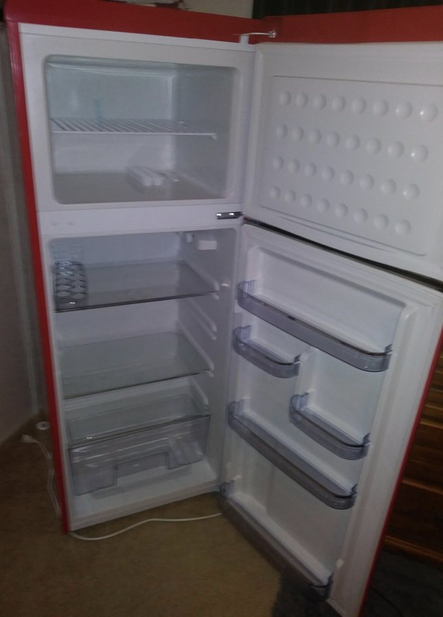 Medium size refrigerator Asking$400.00 | Florida Classifieds 32465