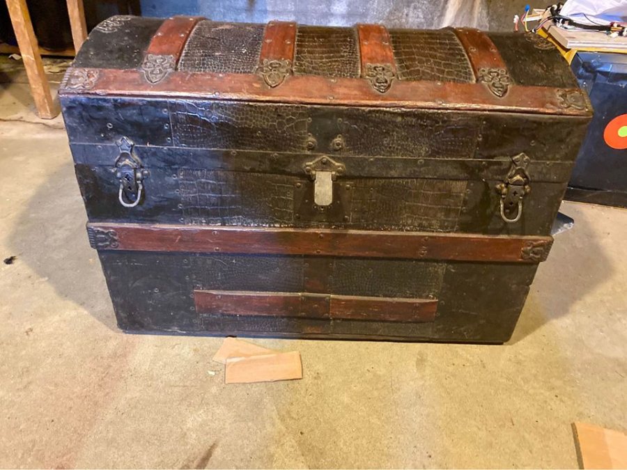 Antique Camel Back Trunk 1800's Alligator Embossed Tin Steamer 375.00