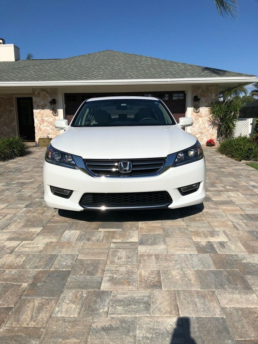 2013 Hona accord West Covina Classifieds 90001 los angeles Car